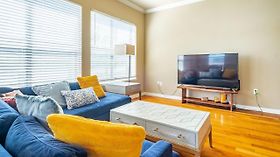 2Br Executive Suite With Pool, Gym By Envitae Даллас